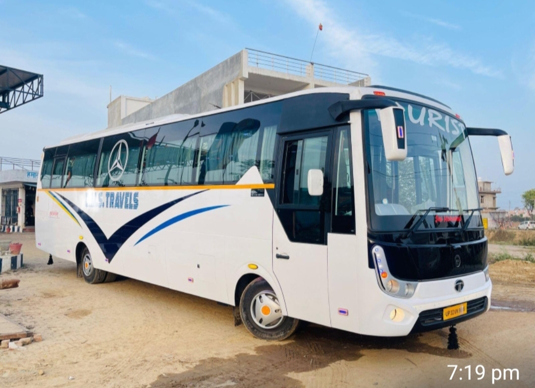Luxury AC Bus on Rent in Lucknow - ARYA Tour And Travels
